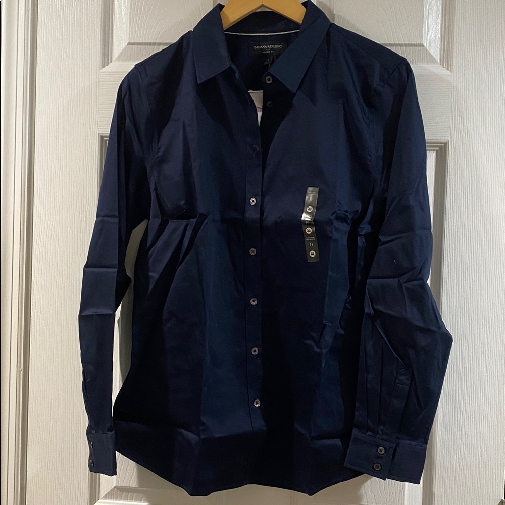 Banana Republic Women’s Navy Blue Tailored Button-Up Shirt - Size 14 - Picture 2 of 10